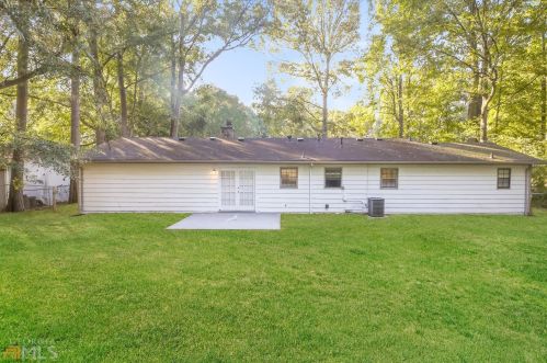 102 Landover Dr, Stockbridge GA  30281-3316 exterior