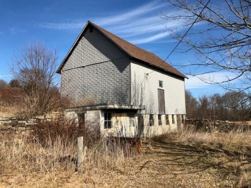 103 Hough Rd, Bozrah, CT 06334-1223