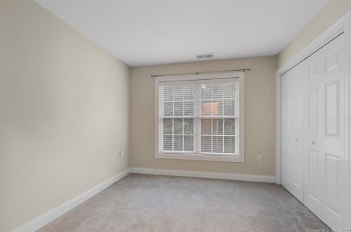 85 Nutmeg Cir, Colchester CT  06415-2314 exterior