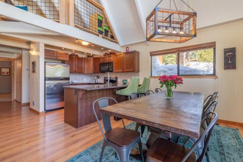 11436 Rhineland Ave, Truckee CA  96161-7067 exterior