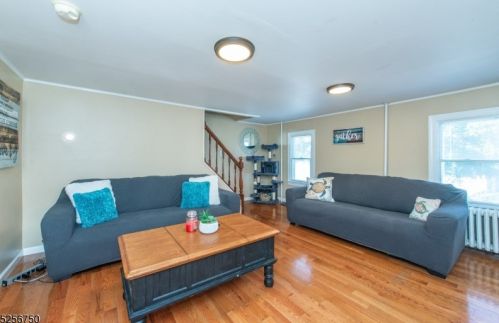 110 Chrystal St, Dover NJ  07801-5300 exterior