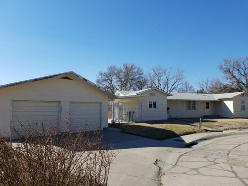 507 5th St, Curtis, NE 69025-6128