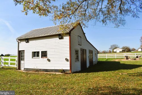 8514 Myersville Rd, Middletown MD  21769-8617 exterior