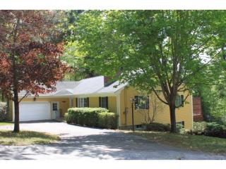 15 Baas Dr, Tuftonboro, NH 03894-4006