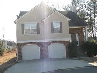 1039 Crest Ridge Pl, Marietta, GA 30060-4504