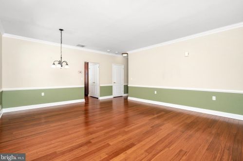 22 Honey Flower Dr, Trenton NJ  08620-9688 exterior