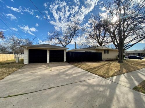 2502 Patricia Ln, Garland TX 75041-1442 exterior