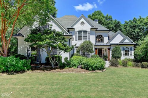 179 Woodcliff Dr, Suwanee, GA 30024-5452