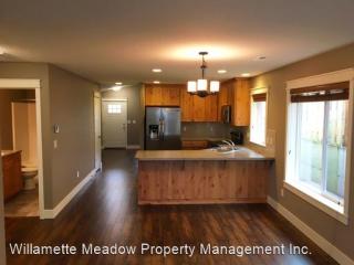 115 Ferry St, Grand Island OR  97114-9755 exterior