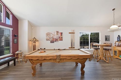 11109 Middleborough Rd, Riverside CA  92503-5814 exterior