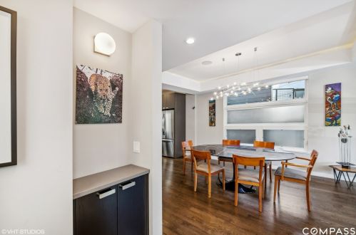 1320 Moorman St, Chicago, IL 60622-3232