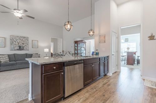 671 Lakeview Bend Cir, Jefferson GA  30549-7061 exterior