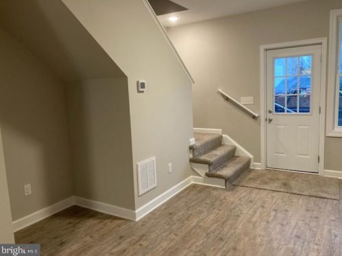 3 Vermont St, Williamsport, MD 21795-1533