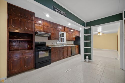 111 Duvall Dr, Stockbridge, GA 30281-3403