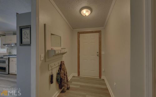 54 Jimmy Parish Dr, Lavonia, GA 30553-2709