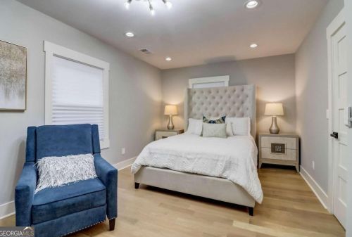 740 Moores Mill Rd, Atlanta GA  30327-1561 exterior