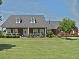 2819 Turkey Creek Ln, Piedmont, OK 73078-9106