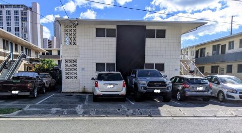 2615 Kaaha St, Honolulu, HI 96826-3168