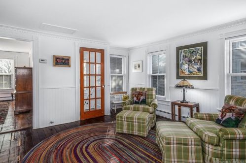 16 Burwell St, Norwalk CT  06854-4703 exterior