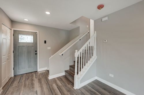 1038 Ridgewood Dr, Lemont, IL 60440-1650