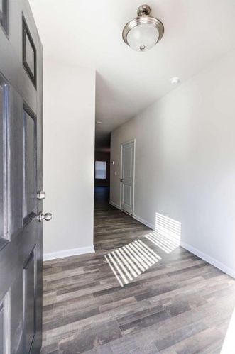 4932 Lower Elm St, Atlanta, GA 30349-1688