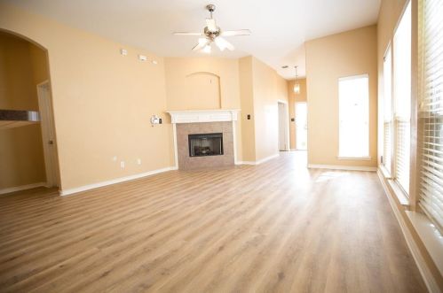 1409 Live Oak Ln, Aubrey, TX 76227-7728