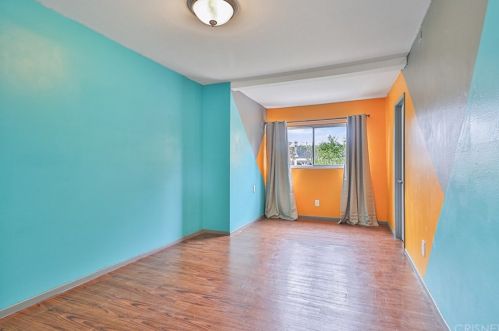 2693 Royal Ave, Simi Valley CA 93065-4768 exterior