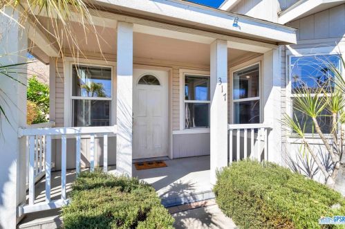 317 Kona Ln, Palm Springs, CA 92264-9056