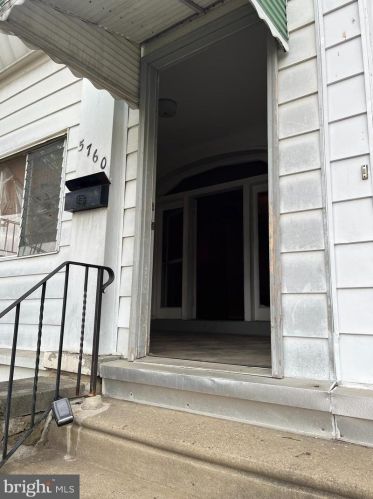 5760 5th St, Philadelphia, PA 19120-2308