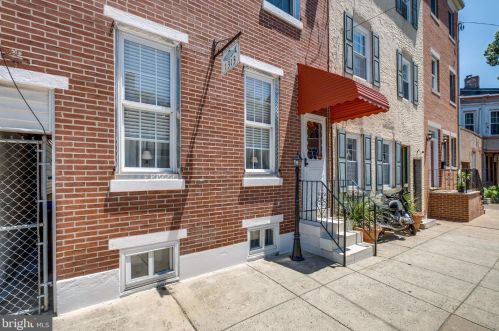 1313 Berks St, Philadelphia, PA 19125-2813