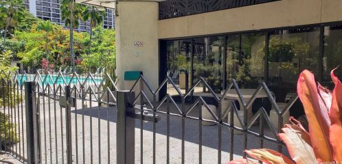 300 Wai Nani Way, Honolulu HI  96815-3961 exterior