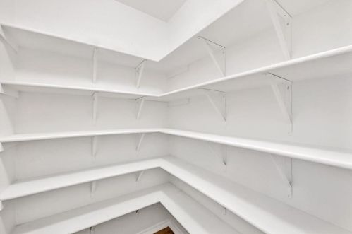 8029 Evadean Cir, Austin TX  78745-8004 exterior