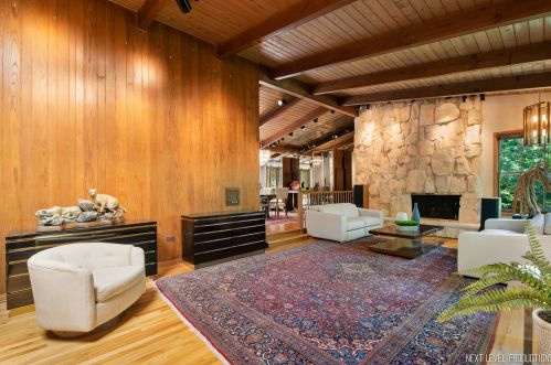 2740 Edgewood Ln, Bannockburn IL  60015-1617 exterior