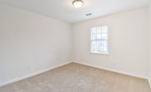 4800 Highland Lk Dr, Atlanta GA  30349-3913 exterior