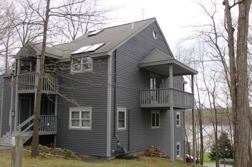 11 Mastro Ln, Enfield, NH 03748-3544