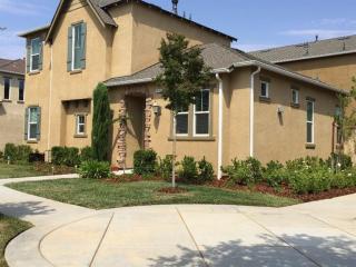 4146 Trenton Ave, Clovis, CA 93619-5067