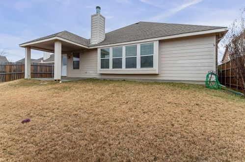 6009 Greenmeadow Dr, Argyle TX 76226-2270 exterior