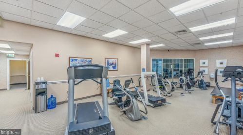 2304 Windrow Dr, Princeton NJ 08540-5020 exterior