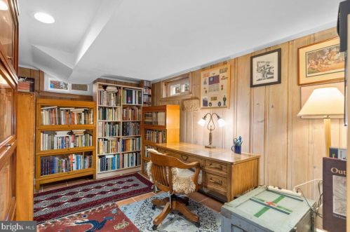 10617 Lorain Ave, Silver Spring MD 20901-3247 exterior