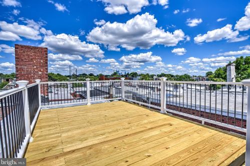 1107 52nd St, Philadelphia, PA 19143-4217