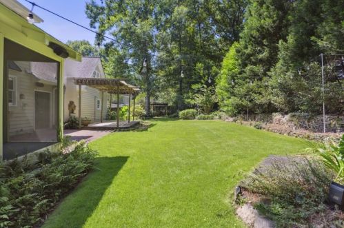 285 Brackenwood Cir, Atlanta GA  30328-2648 exterior