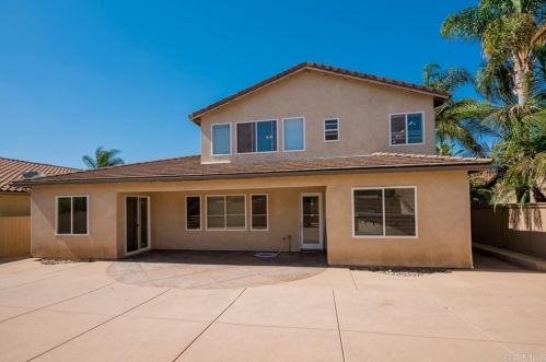 1430 Stanislaus Dr, Chula Vista CA  91913-1478 exterior