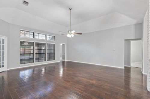 4221 Harvest Pt Dr, Carrollton TX 75010-4124 exterior