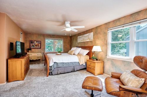 8548 Kettle Pl, Englewood CO 80112-4748 exterior