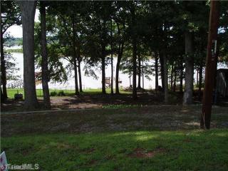 1346 Riverview Blvd, Lexington NC  27292-7912 exterior