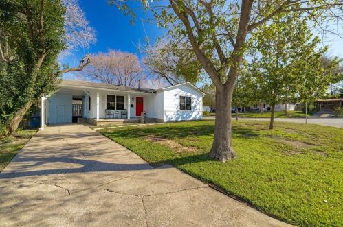 1000 Alegria Rd, Austin TX  78757-3218 exterior