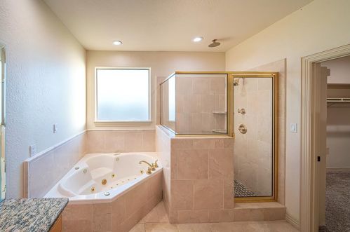 5555 State Highway 160, Whitewright TX 75491-4778 exterior