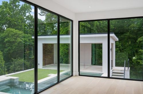 2931 Lookout Pl, Atlanta GA  30305-3217 exterior