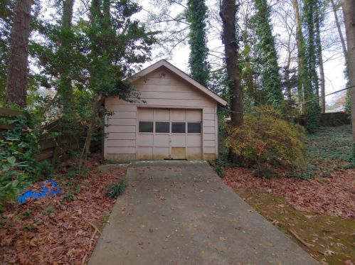 2555 Lancaster Dr, Atlanta GA  30344-2328 exterior