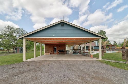 20217 Engelmann Ln, Webberville TX exterior